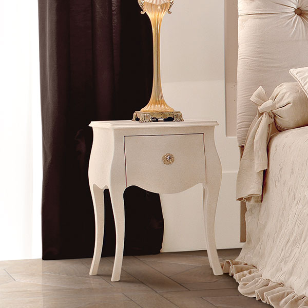 1561<br>
nightstand   
49 x 42 x 60 cm